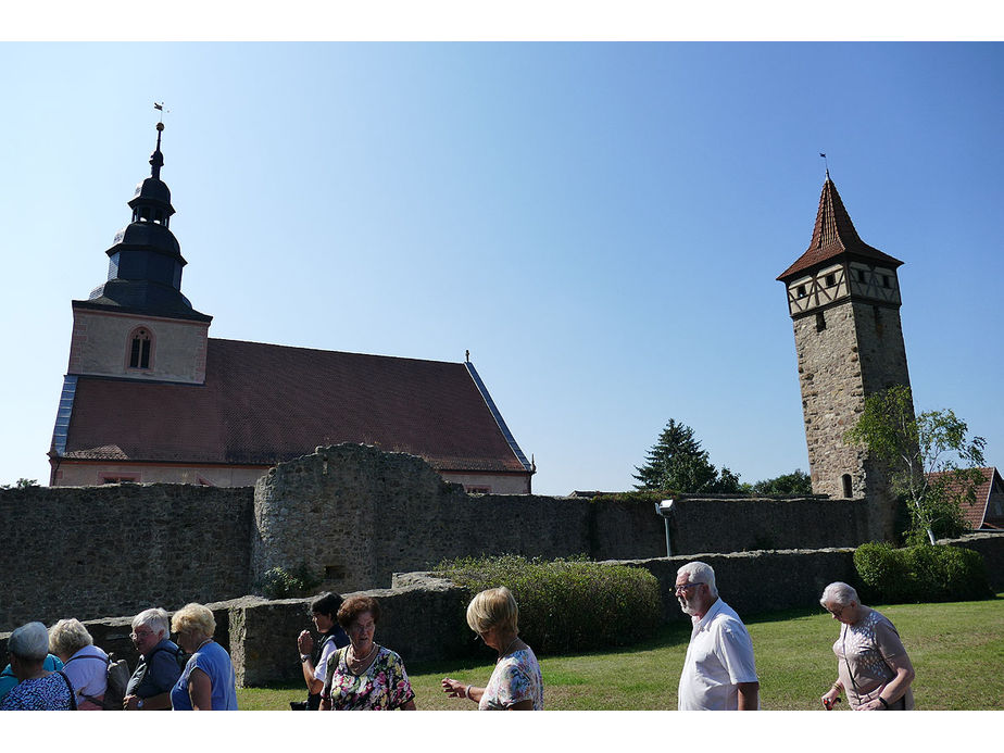 Sankt Crescentius on Tour in Ostheim und auf dem Kreuzberg (Foto: Karl-Franz Thiede)